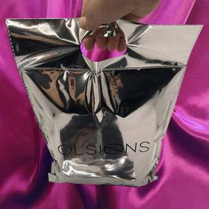 Custom LOGO Silver Aluminum Mailing Bag with Handle for Clothing Poly Shipping Mailer - Product Image 5