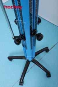 Soporte de infusión salino asistido mecánicamente HOCHEY MEDICAL estante de agua salada móvil ajustable en altura - Product Image 5