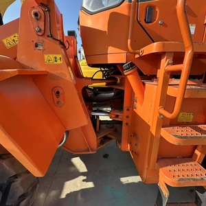 Chargeuse sur pneus d'occasion de haute qualité, d'origine coréenne, Doosan DL505, 5 tonnes, avec godet de 3 m³, utilisée pour la construction. - Product Image 6