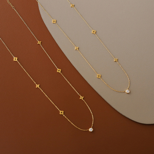 Collier en acier inoxydable plaqué or 18 carats style bohème avec pendentif fleur délicat et chaîne à maillons ornée de zircon 3A, idéal pour un cadeau d'anniversaire - Product Image 1