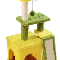 Arbre à chat multi-niveaux vert et jaune Tournesol avec tunnel-caverne, rampe en sisal, plusieurs plateformes, poteau à gratter en sisal et éléments suspendus