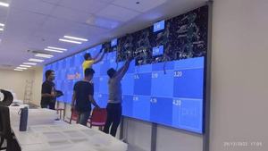 จอแสดงผล LED แบบติดตั้งภายในอาคาร P2.5 ความละเอียด 4K สำหรับโบสถ์ ห้องประชุม คลับ บาร์ จอแสดงผลดิจิทัล LED ความสว่าง 1000cd/m - Product Image 5