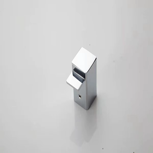 Set di 6 Accessori da Bagno in Lega di Zinco Cromata: Mensola Portasciugamani, Anello Portasciugamani, Portarotolo Carta Igienica, Gancio Porta Accappatoio, Porta Bicchiere, Portasapone - Product Image 6