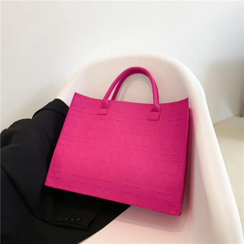2022 Latest fashion big size wholesale purses and handbags Fashion new style felt crossbody bag