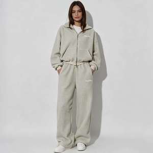 Sweat-shirt en molleton doux de luxe sur mesure OEM pour femme, brodé, à double fermeture éclair, avec pantalon de jogging, ensemble 2 pièces, style vintage, toutes saisons, vêtements de sport - Product Image 2