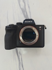 Appareils photo numériques d'occasion haut de gamme A7R4, appareil photo hybride plein format original pour <span class=keywords><strong>A7R</strong></span> <span class=keywords><strong>IV</strong></span> - Product Image 2