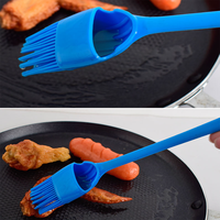 2025 luxe maison cuisine accessoires de cuisson Silicone verre crème spatule et distributeur d'huile avec brosse