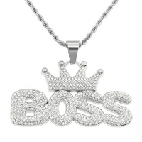 Nouveau style Hip hop chaîne torsadée avec alliage et diamant couronne lettre boss collier pendentif