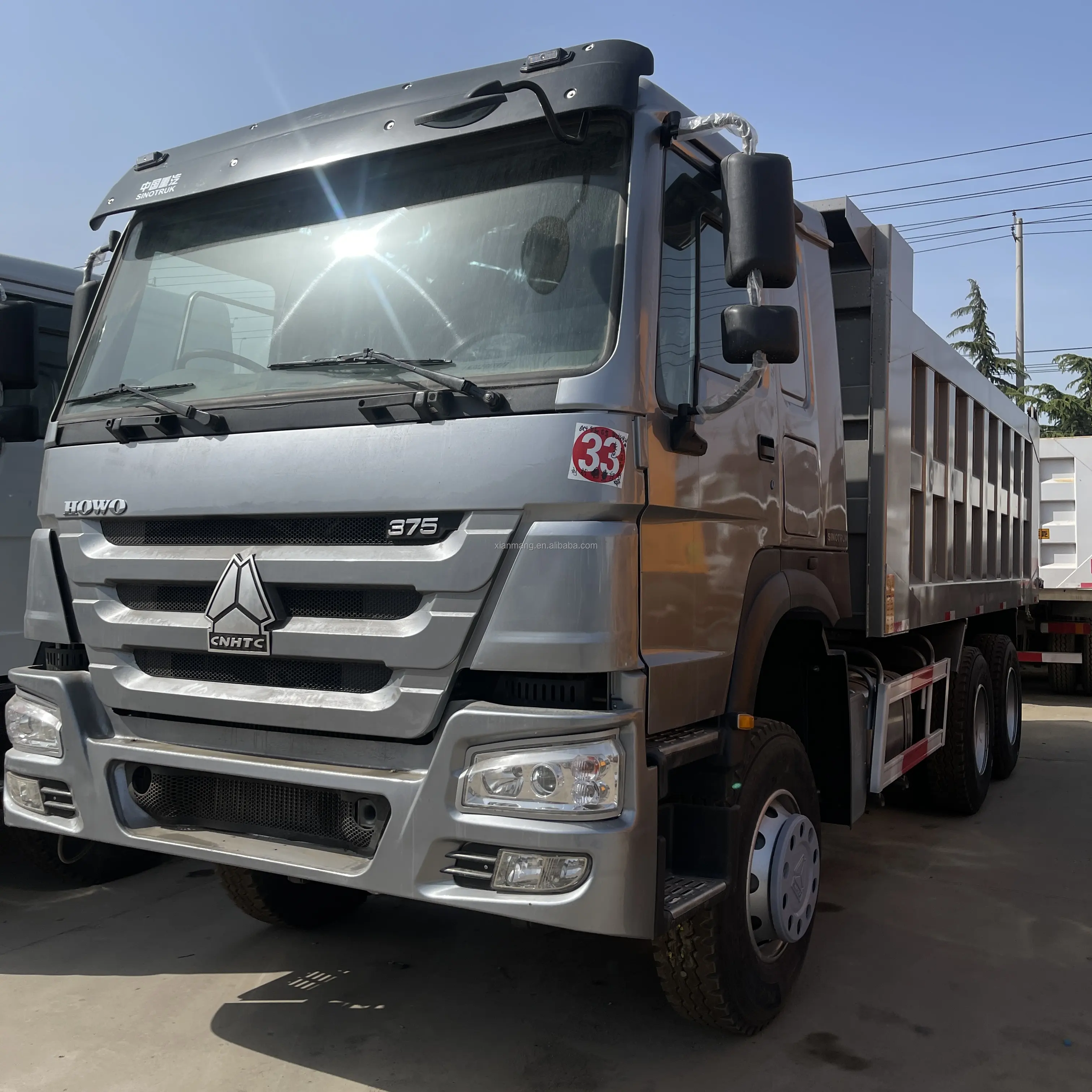 Penjualan baik Cina truk sampah bekas Howo tangan kanan truk sampah bekas Eropa 3 Sinotruk Howo Dump Truck 375