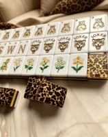 Set Mahjong Amerika Motif Leopard untuk Wanita, 160 Buah dengan Alas, Set Lengkap, Ubin Akrilik Berkilau, Anti Selip, Dapat Disesuaikan