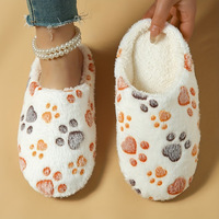 Chaussons chauds pour femmes à imprimé patte de chat, en polaire douce et silencieuse, confortables pour l'intérieur, pour couples, chaussures de maison