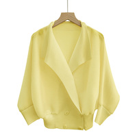 Miyake Einfarbiger Plissierter Crop-Blazer für Damen mit Fledermausärmeln, Offener Front und Knopfleiste, Elegante Büro- und Freizeitjacke, Neu