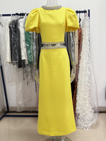 Robe longue en satin romantique pour femme A12551 avec dentelle florale et manches à volants pour les soirées d'été