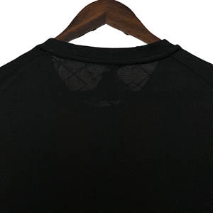 Camiseta de fútbol Retro de alta calidad para niños, camisetas sublimadas de Jacquard personalizadas con logotipo, pantalones cortos de entrenamiento de invierno, servicio OEM - Product Image 3