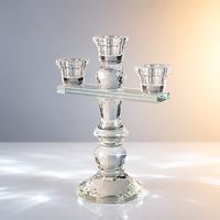 Candélabre en cristal avec base octogonale, barre transversale en verre, trois coupelles et centre de table en boule de diamant pour la décoration intérieure
