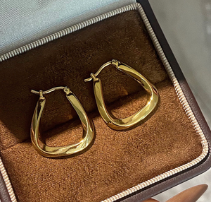 Pendientes <span class=keywords><strong>de</strong></span> Aro en Forma <span class=keywords><strong>de</strong></span> U, Diseño Trenzado, <span class=keywords><strong>Oro</strong></span> 18k Original, Pendientes Huggie Geométricos Minimalistas y Delicados, Joyería Fina para Mujer - Product Image 1