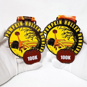 Fabricant de médailles en gros, médailles sportives en métal personnalisées, médailles d'honneur pour marathon 100 km, médaille d'Halloween Miraculeuse Citrouille - Product Image 3