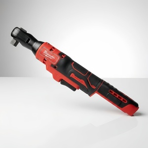 Milwaukee 18V FUEL 1/2" Cordless Ratchet Wrench Kit dengan Baterai 5Ah, Charger & Tas, Torsi Tinggi untuk Perbaikan Otomotif & Mekanik - Product Image 2