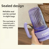 Bouteilles d'eau en plastique grand format pour l'extérieur, le bureau et les voyages, tasses à café et gobelets avec poignée, couvercles et pailles – Vente en gros