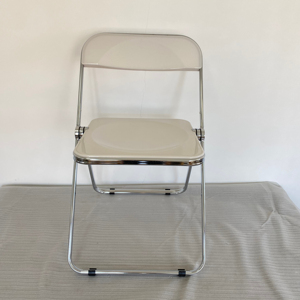 Popular Stock furniture modern plastic folding wedding chairs for party