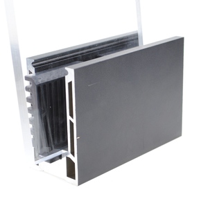 Profilé de garde-corps en aluminium 6063 T5 de l'usine ZHONGLIAN pour balcon et escalier, avec base en U sans cadre - Product Image 4