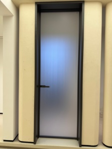 Puertas Interiores de Vidrio y Aleación de Aluminio de Alta Gama, Estilo Posmoderno, Tamaño y Color Personalizables para Baño, Cocina, Sala de Estar, Villa, Dormitorio - Product Image 3