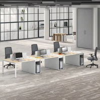 Paravent de bureau léger avec panneau fin et conception facile à manipuler pour la reconfiguration des postes de travail du personnel
