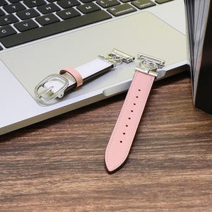 Correa de reloj de 20mm para <span class=keywords><strong>Huawei</strong></span> Watch <span class=keywords><strong>GT2</strong></span> 42mm 49mm 46mm 45mm para Apple Smart Watch correa de cuero genuino con dijes de corazón de Metal - Product Image 5