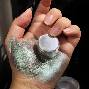 Lápiz labial mica en polvo pigmento que brilla en la oscuridad <span class=keywords><strong>pintura</strong></span> camaleón caramelo negro a <span class=keywords><strong>rojo</strong></span> perla brillo a granel hyrox pasta para oro - Product Image 5