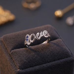 Anillo de Plata Fina para Mujer con Caligrafía Original de Amor, Hecho en India, Ideal para Regalo - Product Image 3