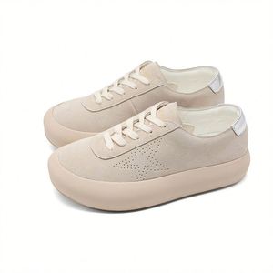 Zapatillas casuales unisex de plataforma con suela gruesa y puntera grande, estilo China-Chic con detalles de estrella y bloques de color - Product Image 6