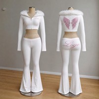 Survêtement OEM pour femme, veste courte zippée à capuche en fausse fourrure, legging évasé à ailes d'ange scintillantes au dos, style Y2K, logo personnalisé
