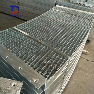 Panneaux de grilles soudées, grille en acier galvanisé à chaud de haute résistance avec mailles de <span class=keywords><strong>30x30</strong></span> pour plateformes industrielles - Product Image 6