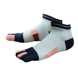 <span class=keywords><strong>Chaussettes</strong></span> de sport à cinq <span class=keywords><strong>doigts</strong></span> en coton de style japonais unisexe Vente en gros <span class=keywords><strong>Chaussettes</strong></span> athlétiques à 5 orteils - Product Image 5