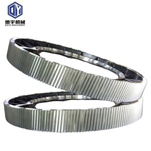 Four rotatif personnalisé transmission tournante coulée en acier engrenage à circonférence hélicoïdale engrenage annulaire de grand diamètre - Product Image 1