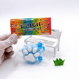 Jouet anti-stress TPR Patte de Chat Unique, Cadeau Idéal pour Enfants, Jouet à Presser Taba Squishy pour Anniversaires - Product Image 5