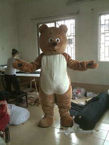 Prix usine personnalisé en peluche adulte grand ours en peluche mascotte Costume unisexe dessin animé Halloween fêtes de pâques carnavals couleur jaune - Product Image 1