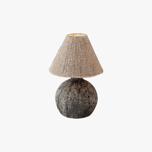 La lampe de table, de bureau ou de chevet en céramique wabi sabi minimaliste parfaite, avec ampoule E27 et interrupteur au pied de lampe. - Product Image 1
