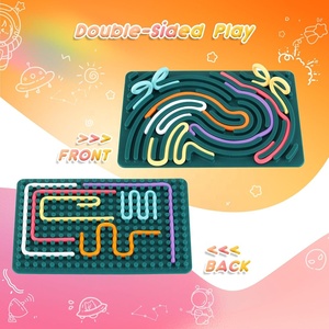 Giocattolo sensoriale Fidget Double-face scheda di attività in Silicone per bambini adulti-calma Stress sollievo messa a fuoco di miglioramento portatile giocattolo ADHD - Product Image 5