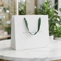 Sacs d'emballage pour vêtements/bijoux en papier blanc recyclable, impression couleur, avec poignée en ruban