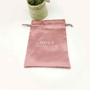 Kích thước tùy chỉnh logo có thể tái chế <span class=keywords><strong>satin</strong></span> tóc giả túi đóng gói quần áo dây rút <span class=keywords><strong>satin</strong></span> bao bì <span class=keywords><strong>Pouch</strong></span> - Product Image 5