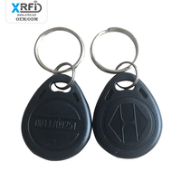 Porte-clés RFID passif réinscriptible intelligent 13.56MHz personnalisé en gros Porte-clés NFC Mini porte-clés numéro d'étiquette