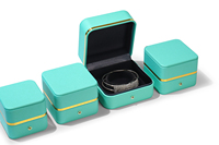Boîte à bijoux de luxe en PU avec bords dorés, design carré, portable et personnalisable pour l'affichage de colliers et bracelets - Cadeau pour bijouterie