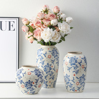 Hochwertiges Retro-Set im Neuen Chinesischen Stil: Blau-Weiße Porzellanvase Dreiteilig, Hergestellt in China, für Wohn- und Esszimmer, Blumenarrangement, Heimdekoration