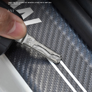 4 Piezas de Adhesivos Decorativos para el Umbral de la Puerta del Automóvil para <span class=keywords><strong>Suzuki</strong></span> SWIFT ALTO BALENO GRAND IGNIS JIMNY SAMURAI SX4 <span class=keywords><strong>VITARA</strong></span> Accesorios - Product Image 6