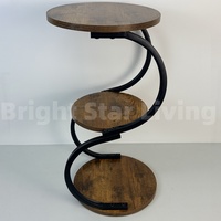 Table console moderne sur mesure en fer rétro en forme de S à trois niveaux avec rangement pour le salon
