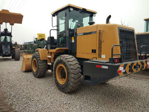 Chargeuse sur pneus LW300KN, <span class=keywords><strong>dynamo</strong></span> de chargement portuaire avec godet de 1,5 m³, révolutionne les yards de conteneurs - Product Image 4