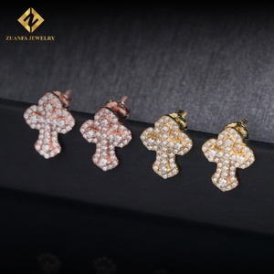 Boucles d'oreilles clous en moissanite de luxe S925 entièrement serties, plaqué or rose et or, testées positif au test de diamant VVS - Product Image 1