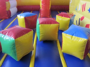 Terrain de jeux gonflable pour enfants en PVC écologique, usage commercial, capacité 800 kg - Product Image 4