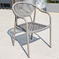 Ensemble de table et chaises d'extérieur en aluminium, mobilier de jardin empilable en rotin PE tressé, idéal pour restaurant, terrasse et patio - Vente chaude